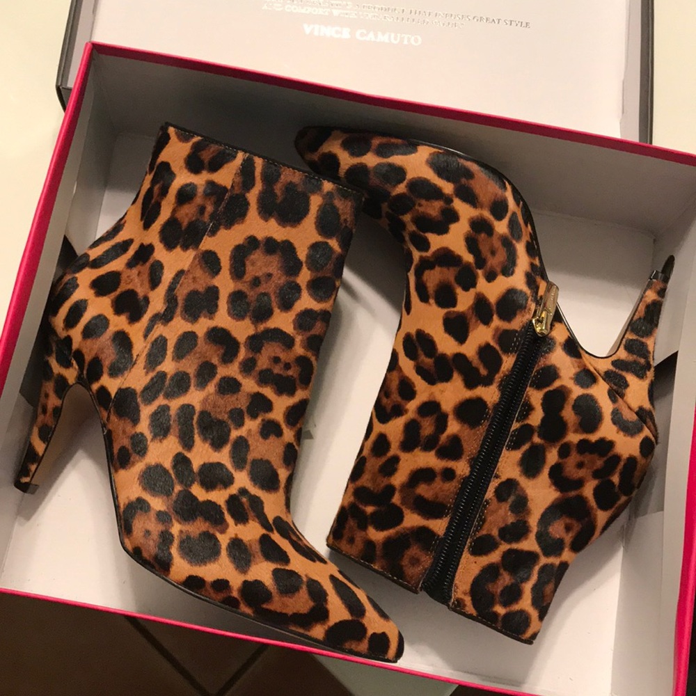 Vince Camuto leopard booties